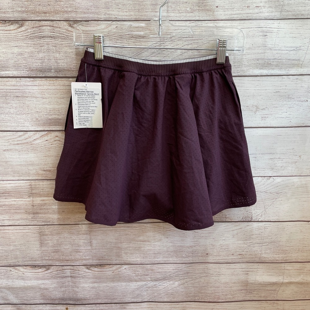 NEW WITH TAGS LULULEMON PERFORATED NARROW AISTB TENNIS SKORT - Picture 6 of 10